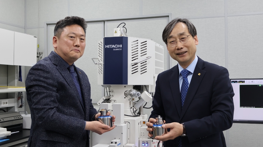 Yigong Trading Co., Ltd. Donates Secondary Battery Charge-Discharge Holder System to Hanbat National University 이미지